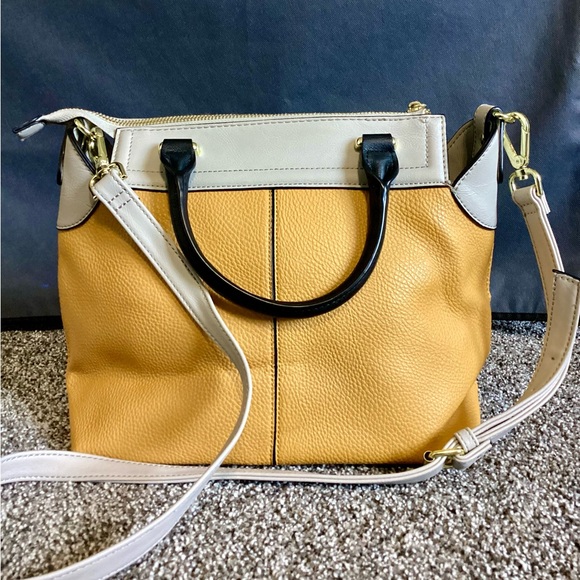 Steve Madden Crossbody - Picture 3 of 4